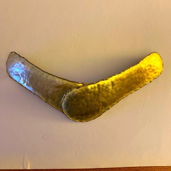 Vintage Brass -Tone Modernist, hammered Belt Buckle/ Sarong clasp w/ hinge. 13" - Picture 4 of 6